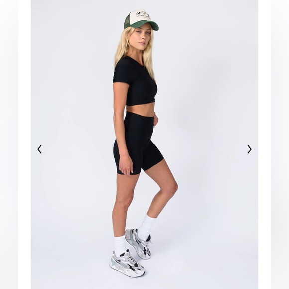 NWT SKATIE “Chrissy” Crop Top - Picture 4 of 6